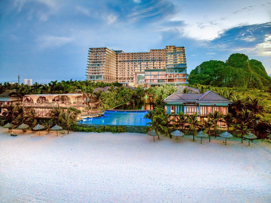 Review KOI Resort & Residence Da Nang: Vị trí, tiện ích, hạng phòng và giá tham khảo