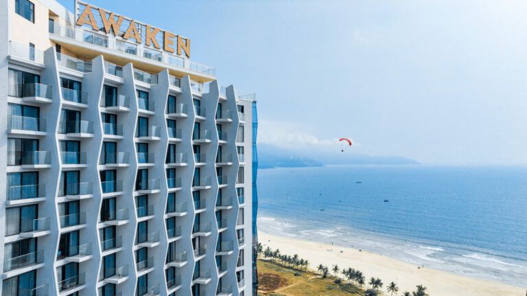 Review Awaken Danang Hotel: khách sạn ven biển Võ Nguyên Giáp với nhiều hạng phòng hướng biển