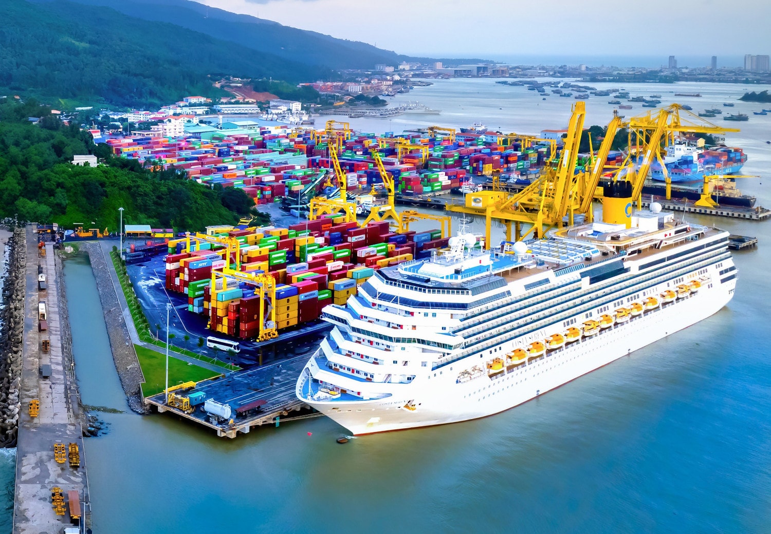 Cảng Tiên Sa Đà Nẵng: Điểm đến &#8220;phải thử&#8221; trong hành trình tham quan Đà Nẵng