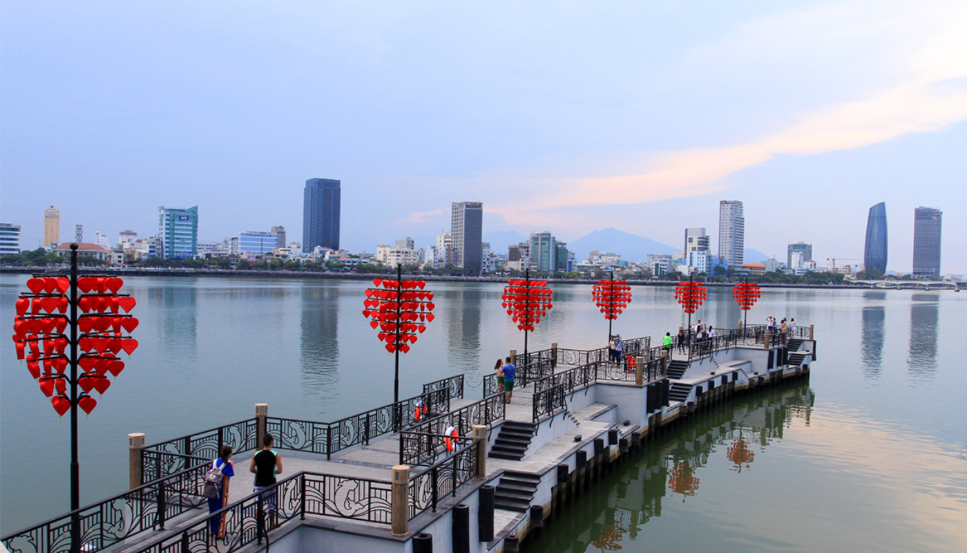 Cầu tình yêu Đà Nẵng – Hành trình khám phá vẻ đẹp lãng mạn