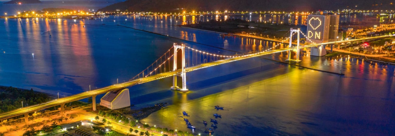 Chân cầu Thuận Phước: Trải nghiệm độc đáo cùng Sunflower Hotel