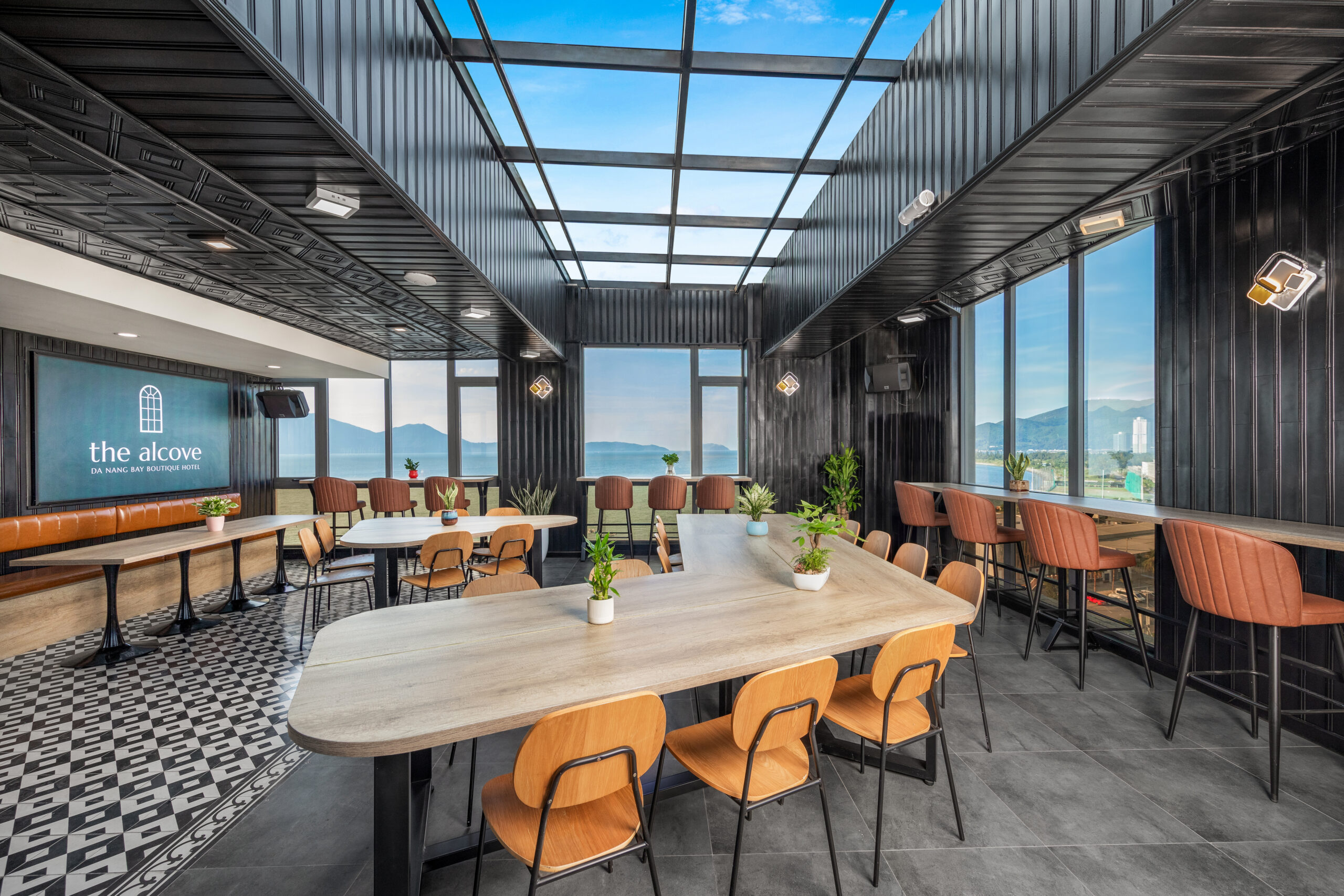 Khách Sạn Gần Trung Tâm Đà Nẵng: Cẩm Nang Chọn Lựa Lưu Trú Tuyệt Vời