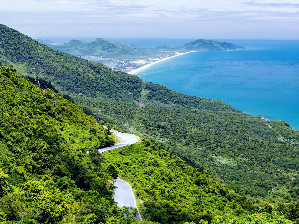 Đèo Hải Vân: Cung Đường Huyền Thoại Vẫy Gọi Du Khách Khám Phá Vùng Đất Miền Trung