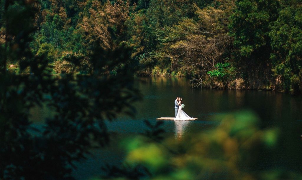 Hồ Xanh: Điểm Sáng Du Lịch Đà Nẵng Với Vẻ Đẹp Huyền Diệu