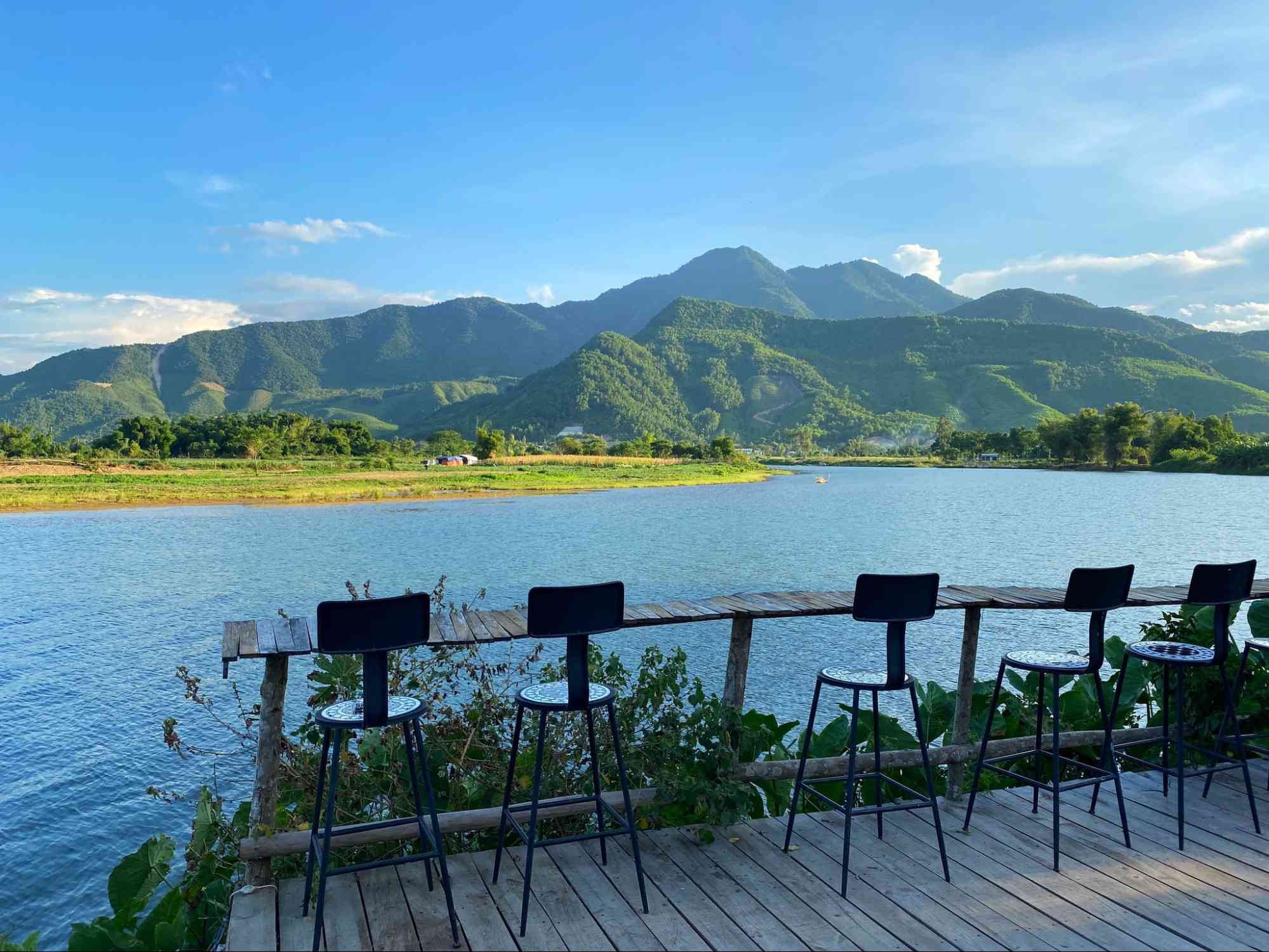 Hòa Bắc: Điểm Dừng Chân Tuyệt Vời Cho Những Tâm Hồn Yêu Thiên Nhiên