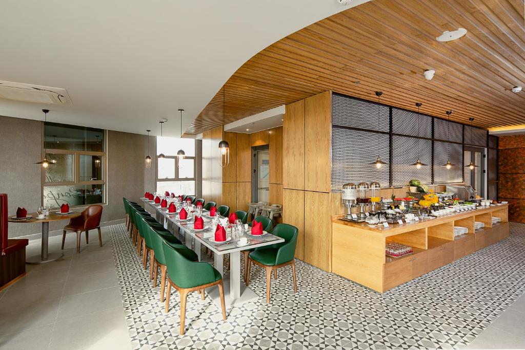 Khách sạn gần đường 2 tháng 9 Đà Nẵng: Top địa điểm lưu trú lý tưởng chờ đón bạn trải nghiệm