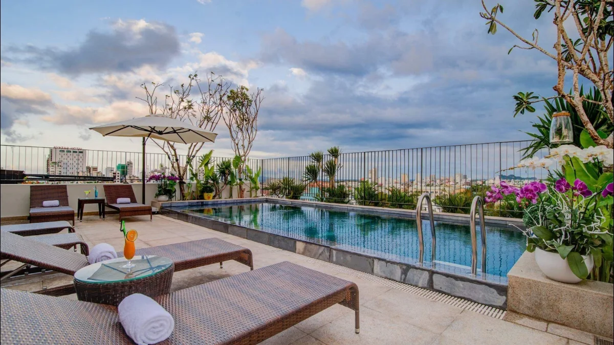 Khách sạn gần khu ăn vặt Phan Tứ: Khám phá thiên đường lưu trú giữa trung tâm ẩm thực