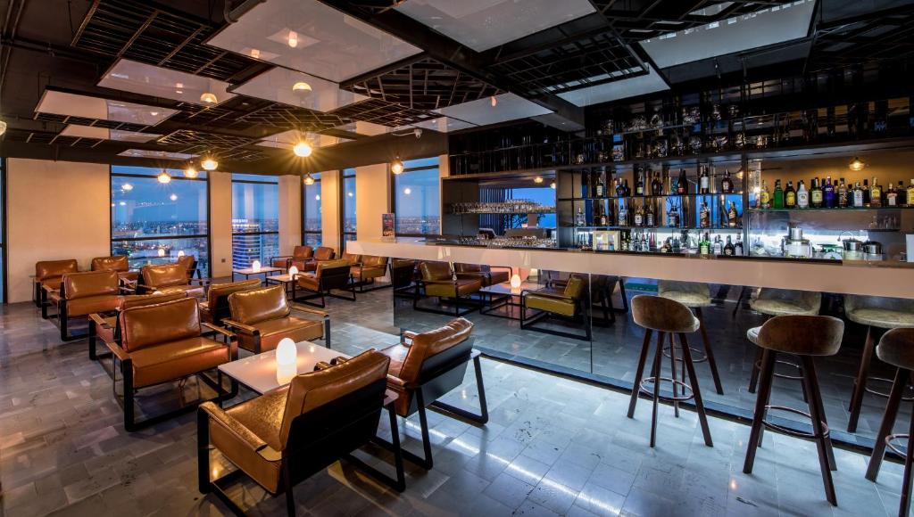 Khách sạn gần mặt biển Mỹ Khê Đà Nẵng: Hành trình trải nghiệm nghỉ dưỡng đẳng cấp cùng Sunflower Hotel