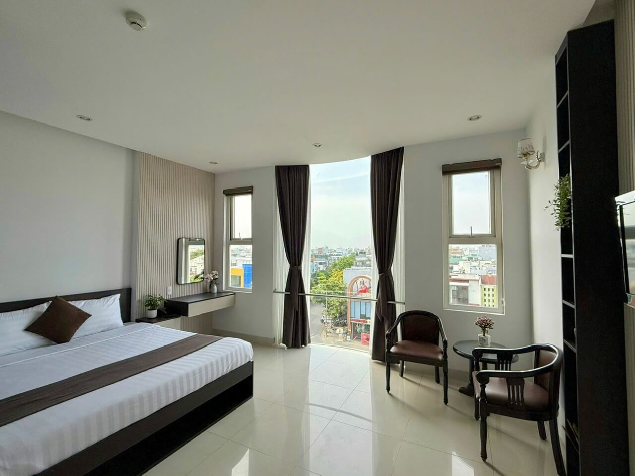 Khách Sạn Ở Phường Thanh Khê: Hành Trình Khám Phá Những Điểm Dừng Lý Tưởng Cùng Sunflower Hotel