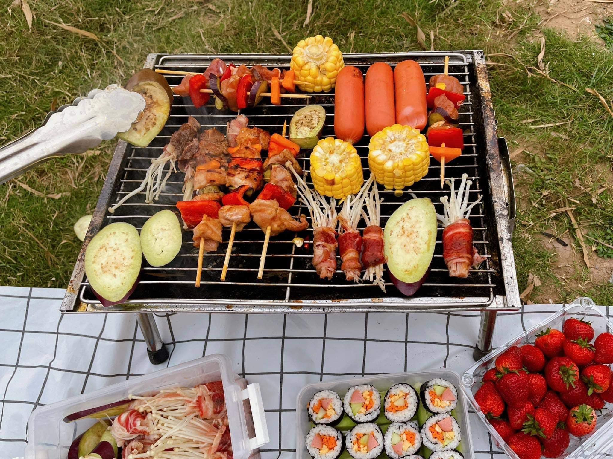 Khu cắm trại bãi Cát Vàng: Trải Nghiệm Du Lịch Hoang Sơ Hấp Dẫn Đà Nẵng