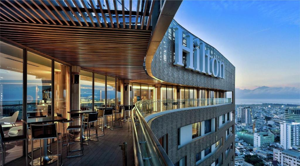 Top 15 Khách sạn gần chợ Hàn Đà Nẵng: Lựa chọn lưu trú lý tưởng cho kỳ nghỉ hoàn hảo