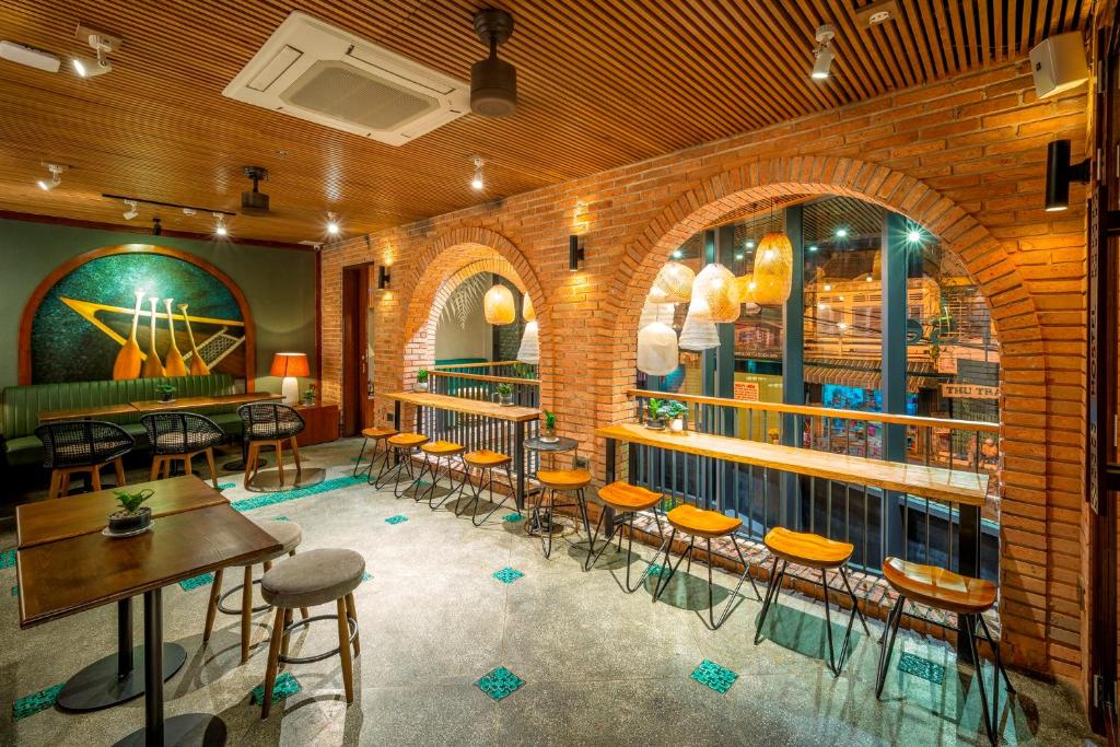 Top 15 Khách sạn gần chợ Hàn Đà Nẵng: Lựa chọn lưu trú lý tưởng cho kỳ nghỉ hoàn hảo