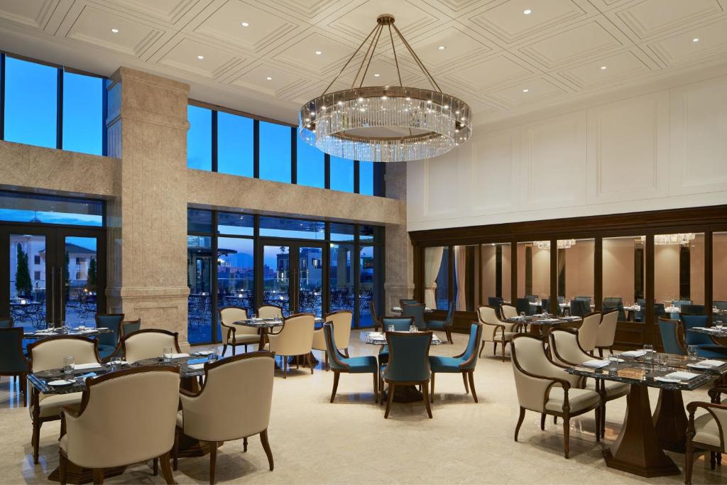 Top 18 Khách Sạn Gần Sân Bay Đà Nẵng: Lựa Chọn Hoàn Hảo Dành Cho Mọi Du Khách