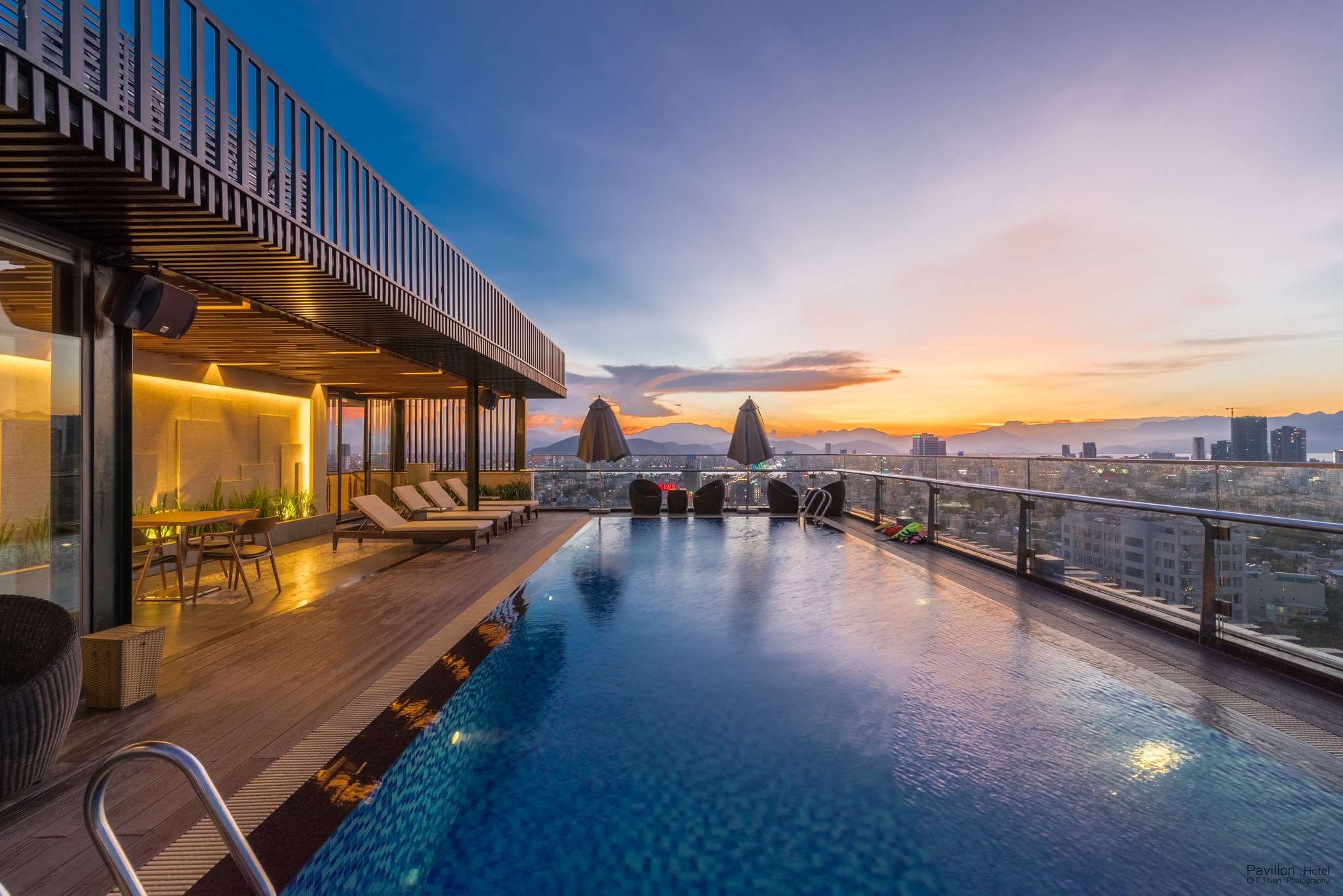 Top 20 Khách sạn gần biển view nhìn ra biển Đà Nẵng: Khám phá hành trình nghỉ dưỡng đẳng cấp