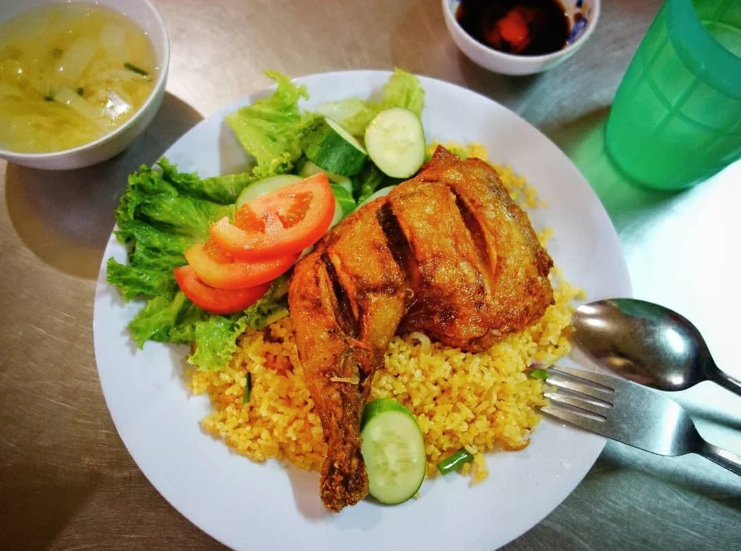 10 Quán cơm gà Đà Nẵng ngon chuẩn vị địa phương