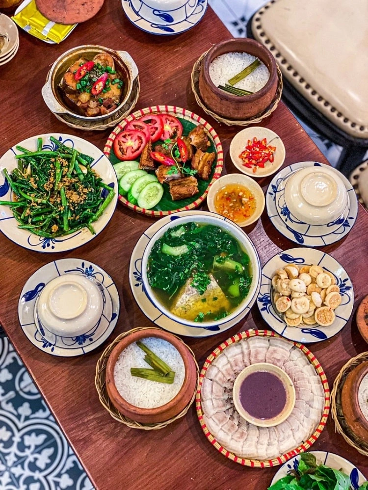 10 Quán cơm niêu Đà Nẵng ngon chuẩn vị cho bữa cơm gia đình ấm cúng