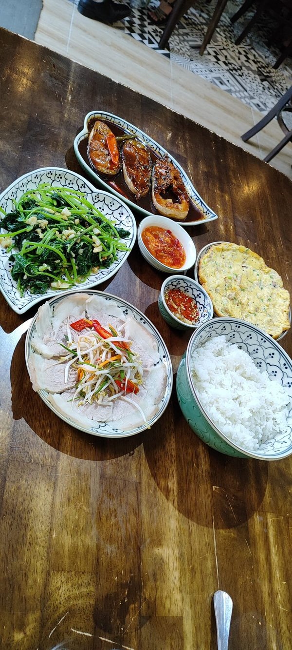 10 Quán Cơm Trưa Văn Phòng Đà Nẵng Được Dân Công Sở Yêu Thích Nhất