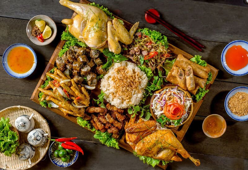 5 Quán ăn ngon đường Nguyễn Hoàng và trải nghiệm ẩm thực hấp dẫn