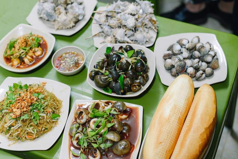 Quán ốc Hội An ngon nức tiếng, giá hợp lý cho tín đồ mê hải sản