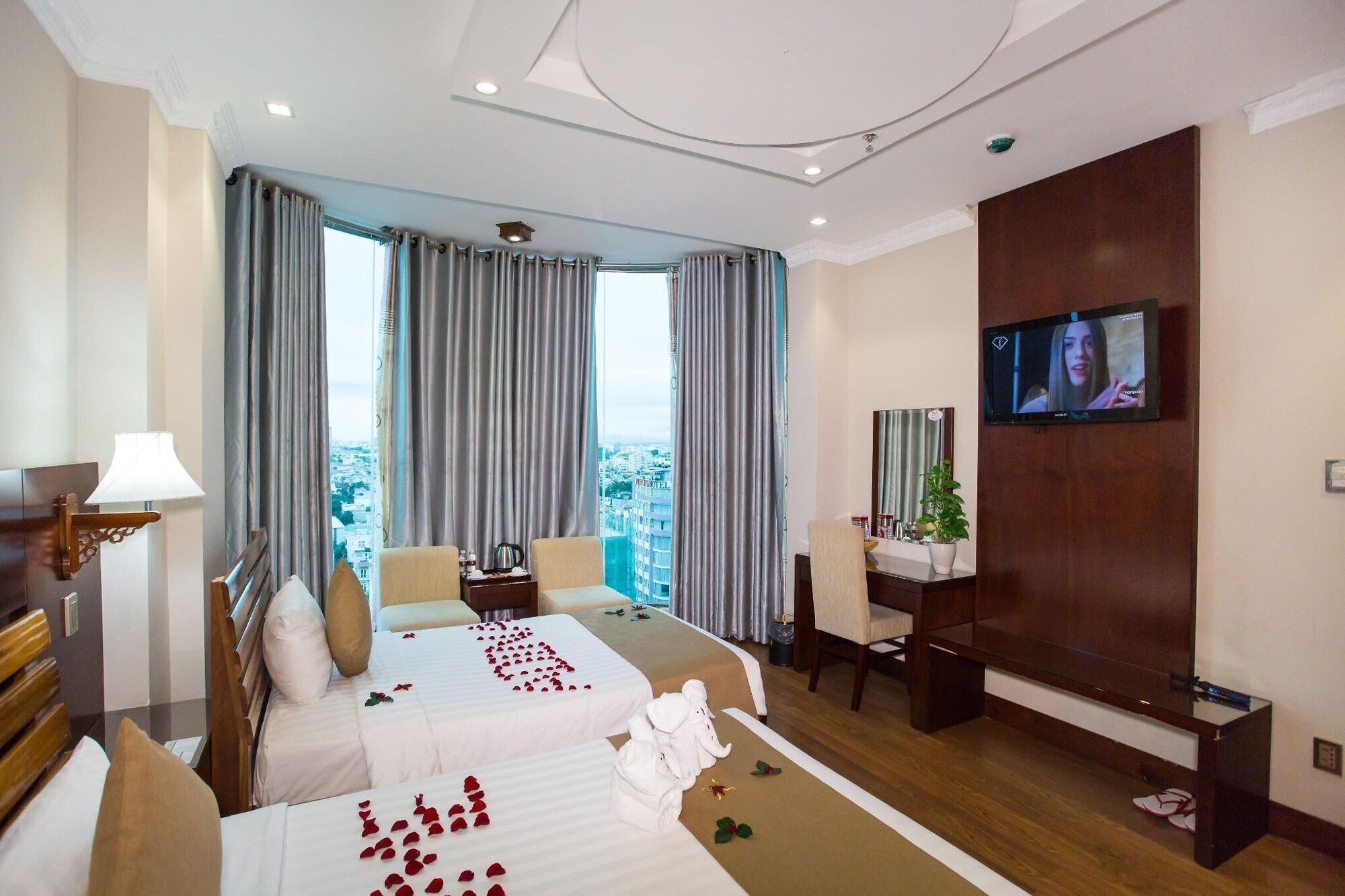 Review Adina Hotel Đà Nẵng: khách sạn 3 sao gần biển, có nhà hàng và phòng họp