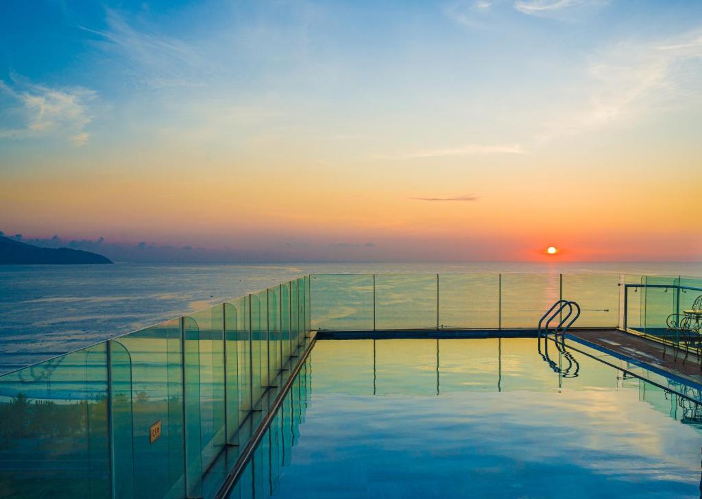 Review Alani Sea Vew Hotel: Đánh Giá Chi Tiết Khách Sạn 4 Sao Gần Biển Mỹ Khê