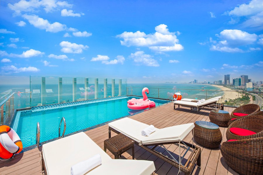 Review Alisia Beach Hotel: Vị trí, hạng phòng, tiện ích và giá tham khảo