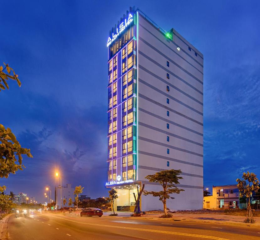 Review Alisia Beach Hotel: Vị trí, hạng phòng, tiện ích và giá tham khảo