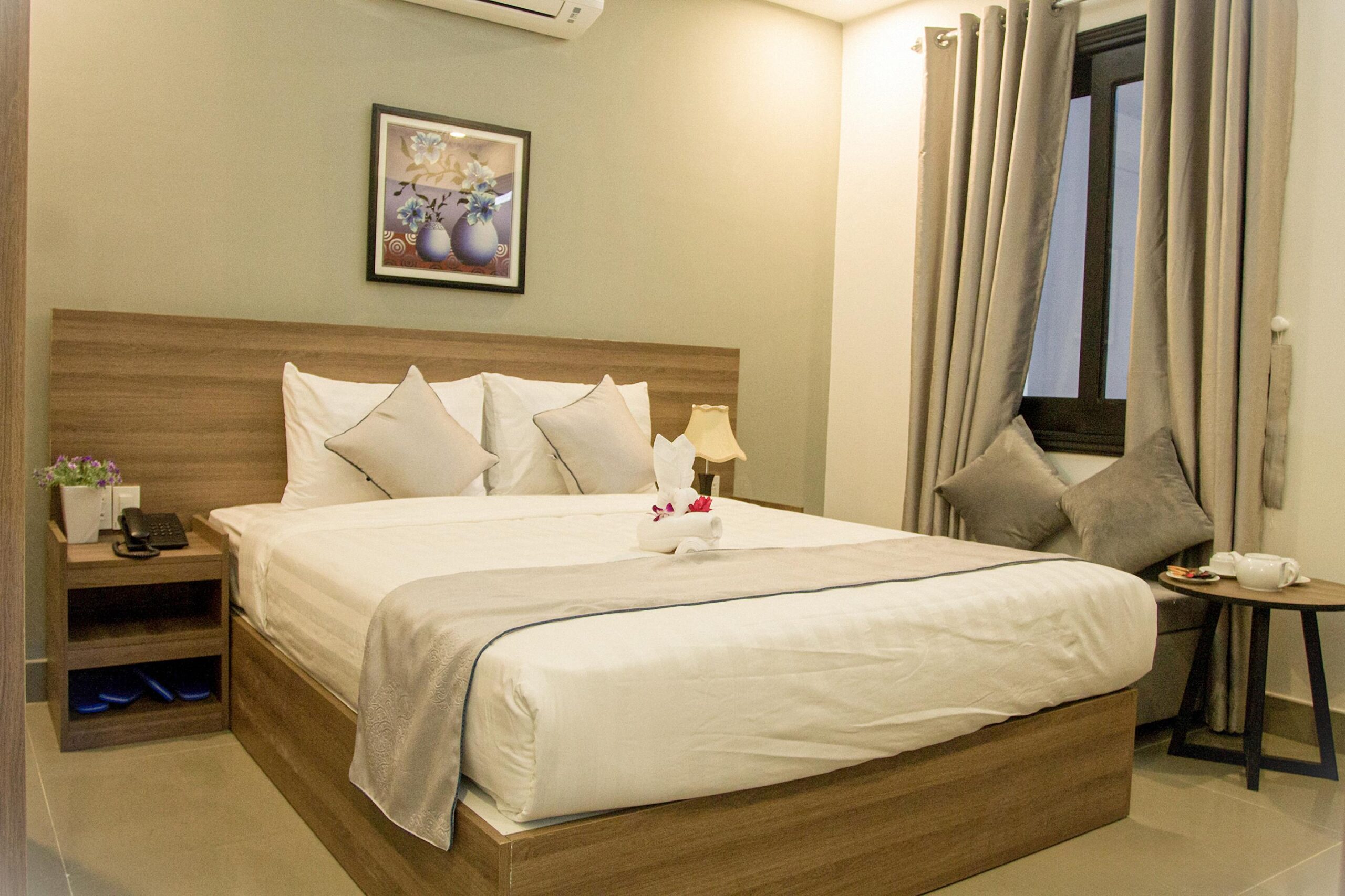 Review An Hoi Canary Hotel: Khách sạn gần biển Mỹ Khê với phòng gia đình rộng tại Đà Nẵng