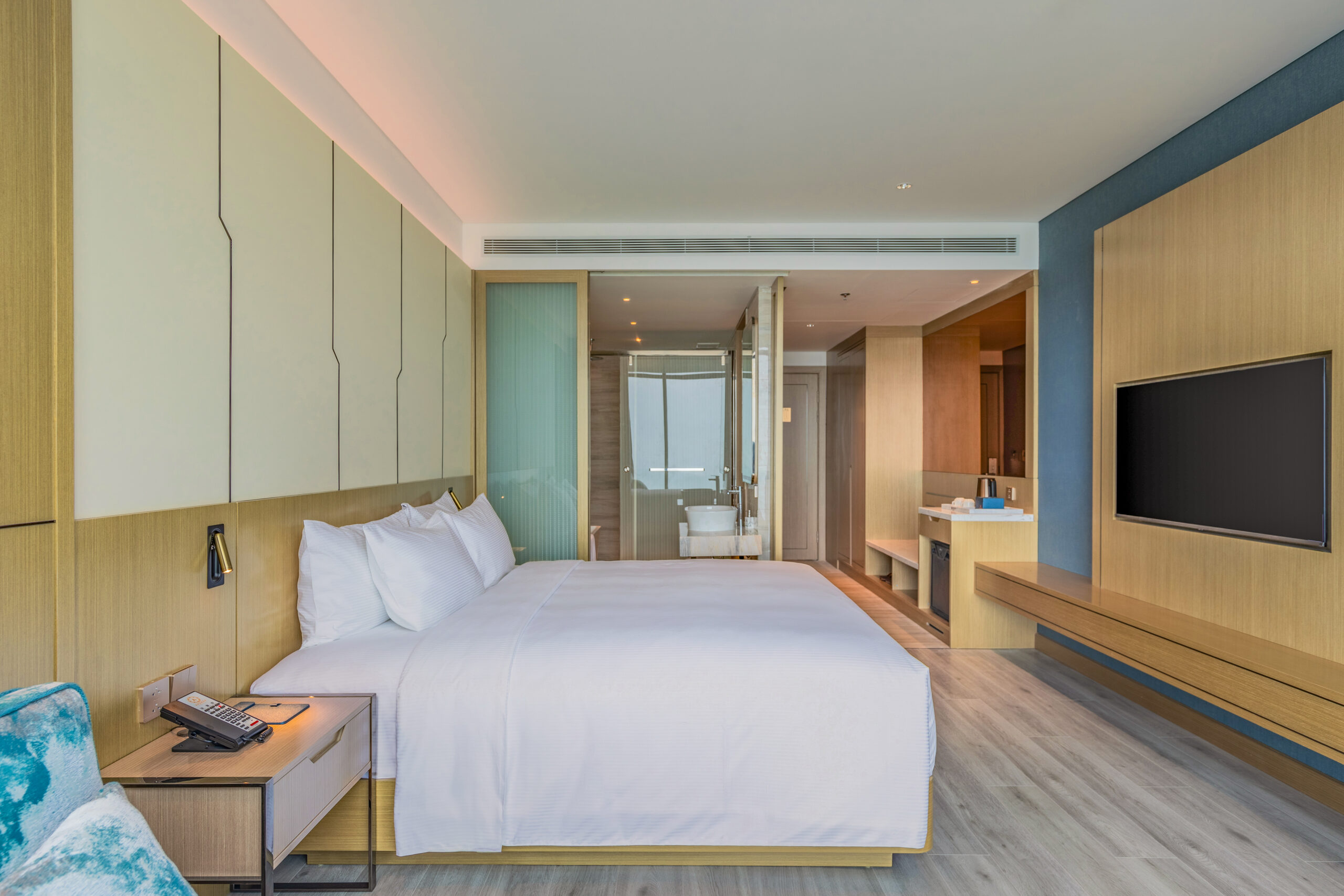 Review Awaken Danang Hotel: khách sạn ven biển Võ Nguyên Giáp với nhiều hạng phòng hướng biển