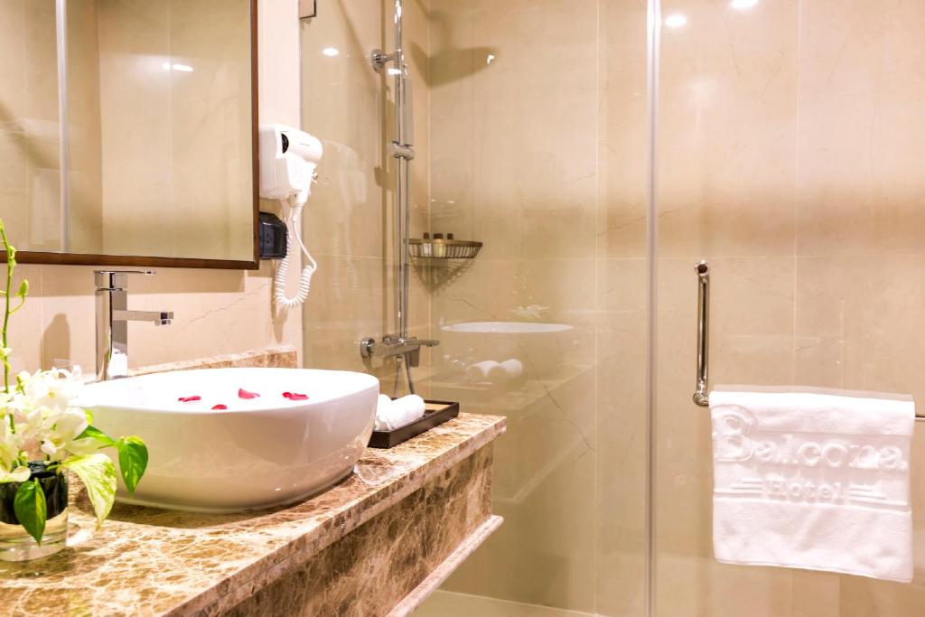 Review Balcona Hotel Da Nang: Khách sạn 4 sao gần biển Mỹ Khê có gì nổi bật?