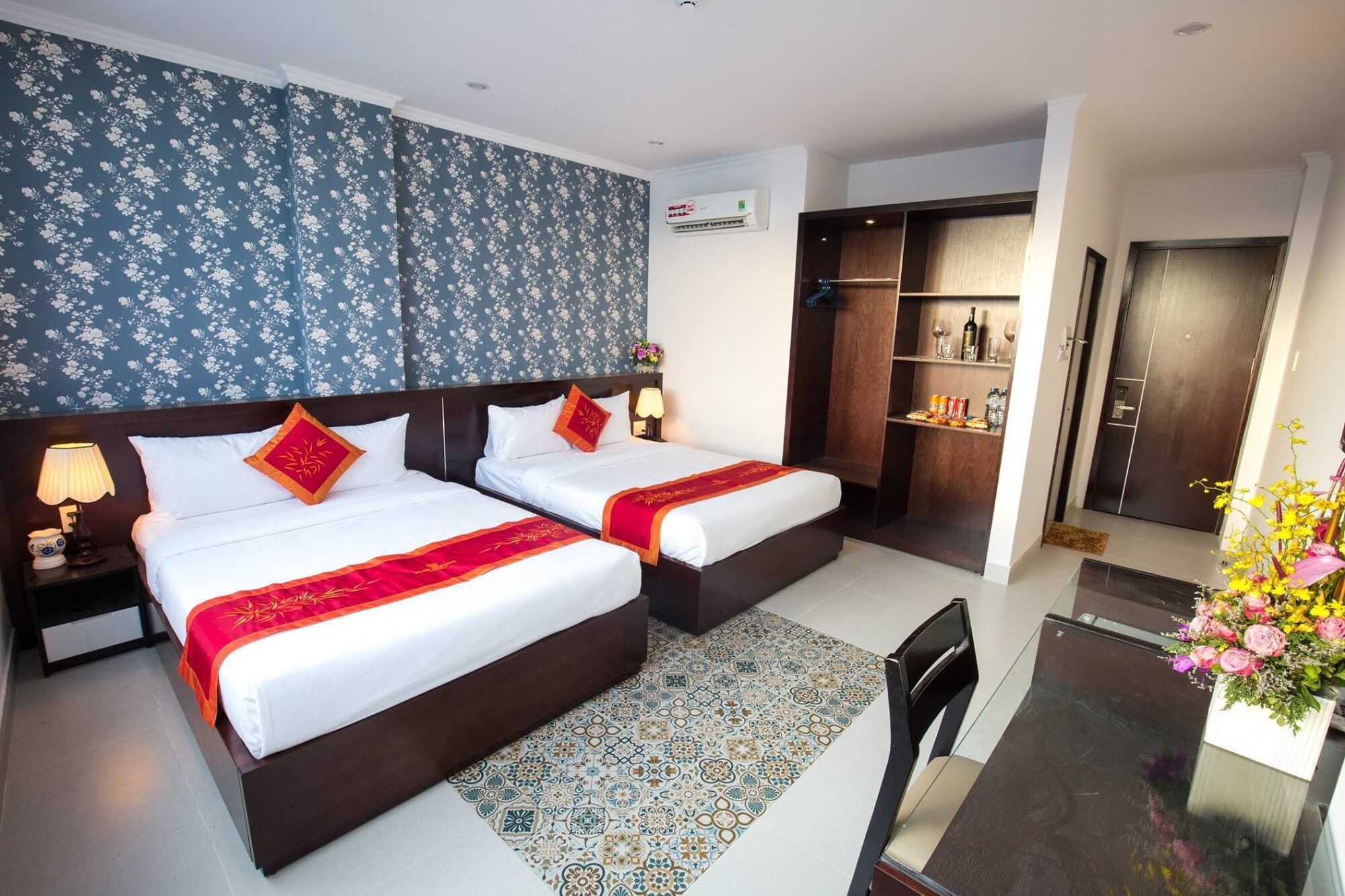 Review Blue Summer Hotel: Trải nghiệm lưu trú 2 sao tại Đà Nẵng