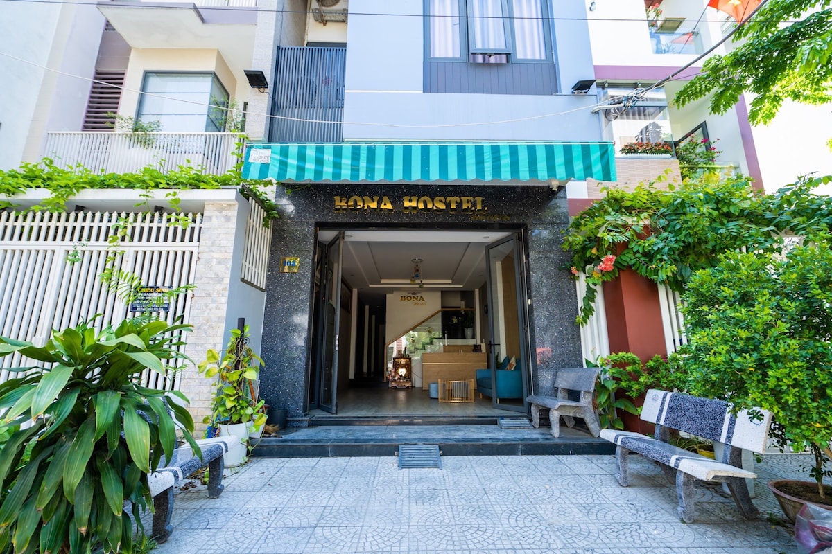 Review Bona Hostel: Chỗ nghỉ gần Cầu Rồng, phù hợp khách muốn ở khu Sơn Trà Đà Nẵng