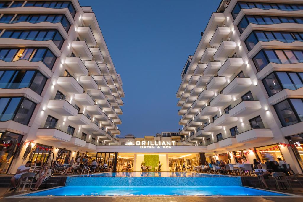 Review Brilliant Hotel Đà Nẵng: View Sông Hàn, Vị Trí Trung Tâm Và Các Hạng Phòng Nên Cân Nhắc