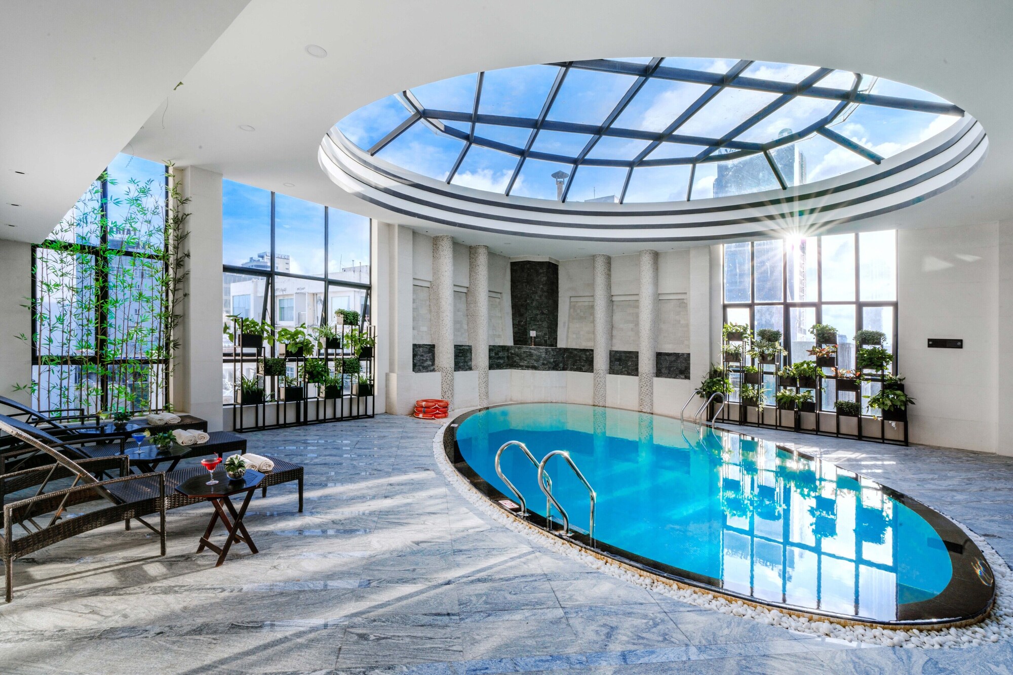 Review Brilliant Hotel Đà Nẵng: View Sông Hàn, Vị Trí Trung Tâm Và Các Hạng Phòng Nên Cân Nhắc