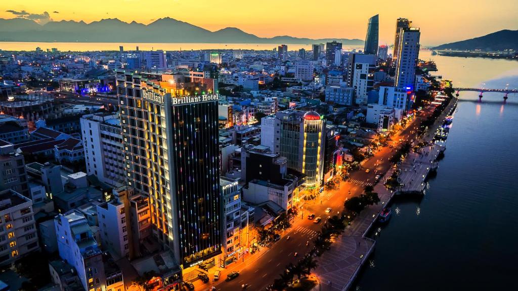 Review Brilliant Hotel Đà Nẵng: View Sông Hàn, Vị Trí Trung Tâm Và Các Hạng Phòng Nên Cân Nhắc