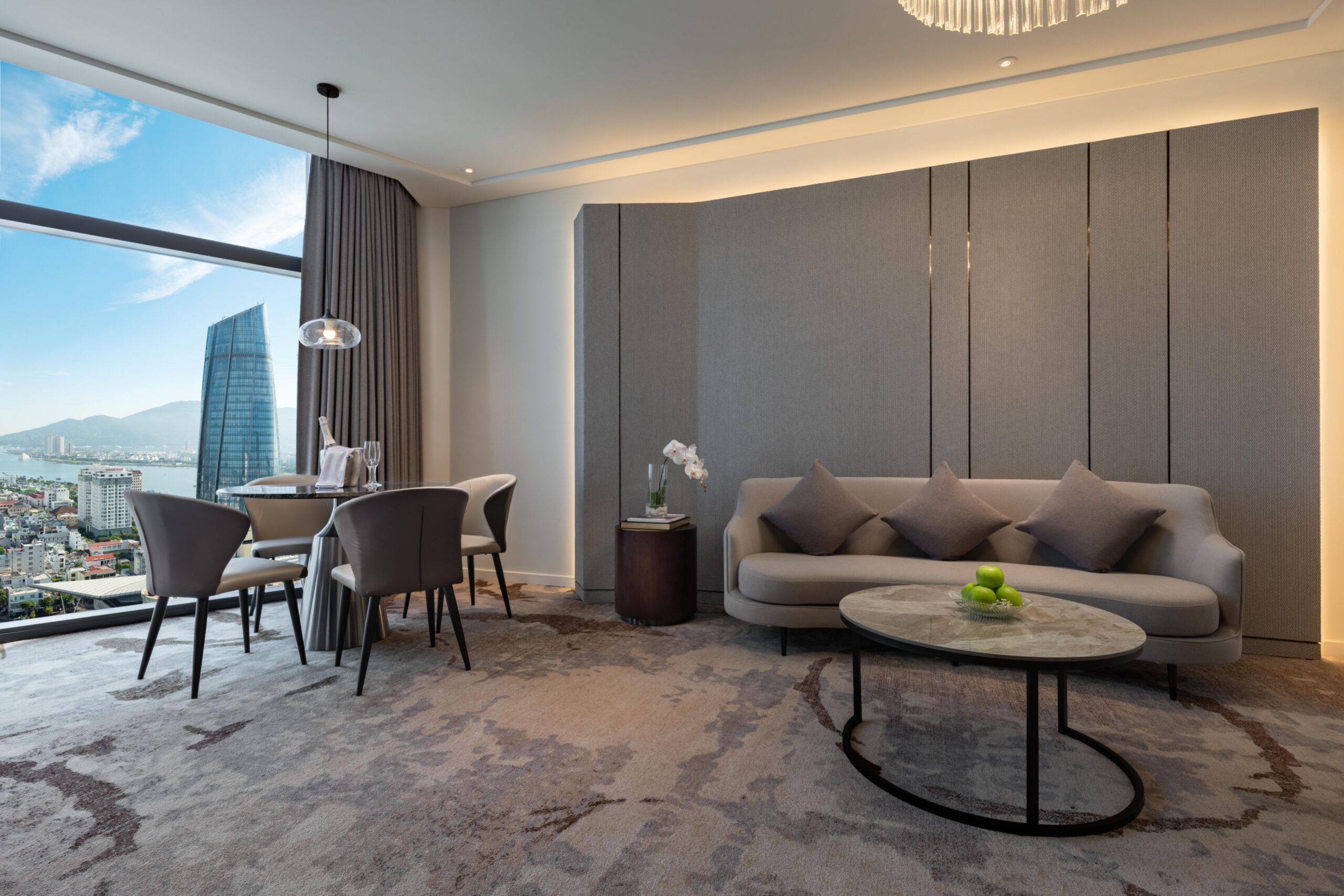 Review Crowne Plaza Danang, an IHG Hotel: 535 phòng nghỉ, tiện nghi và giá phòng tham khảo