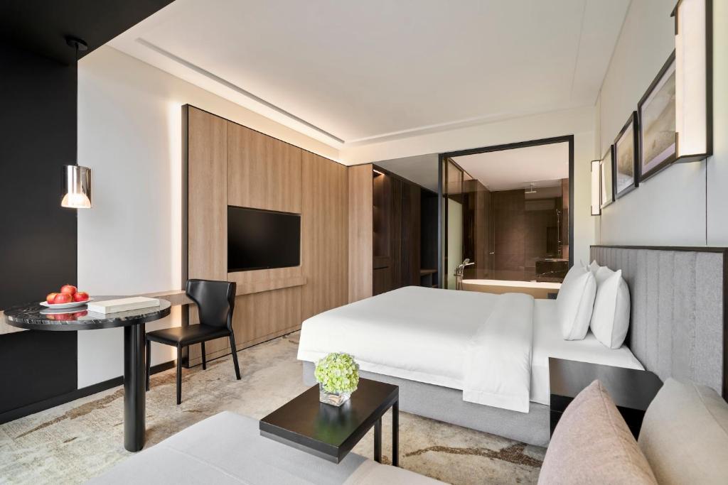 Review Crowne Plaza Danang, an IHG Hotel: 535 phòng nghỉ, tiện nghi và giá phòng tham khảo