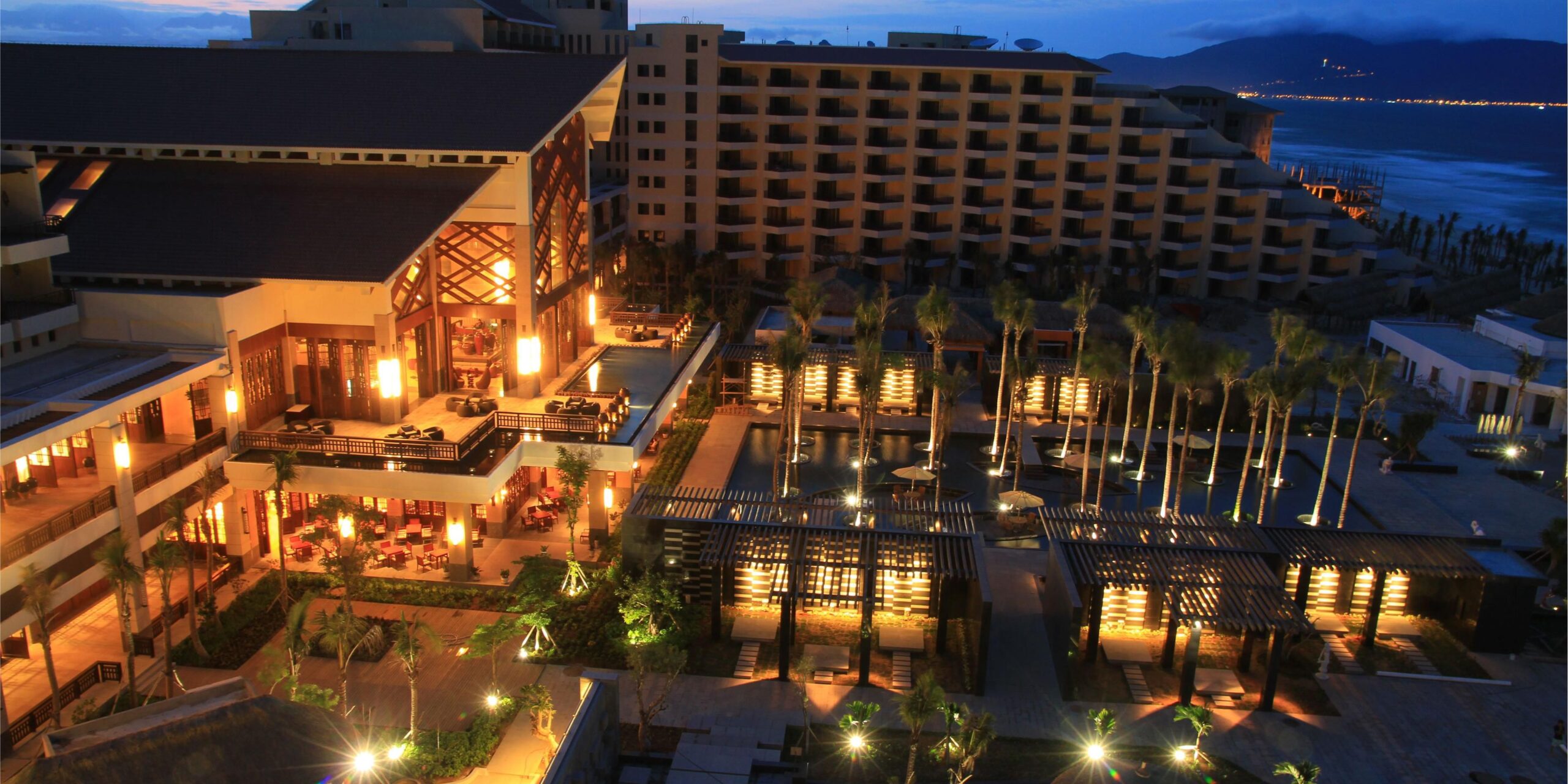 Review Crowne Plaza DANANG CITY CENTRE by IHG: Khách sạn 5 sao trung tâm Hải Châu