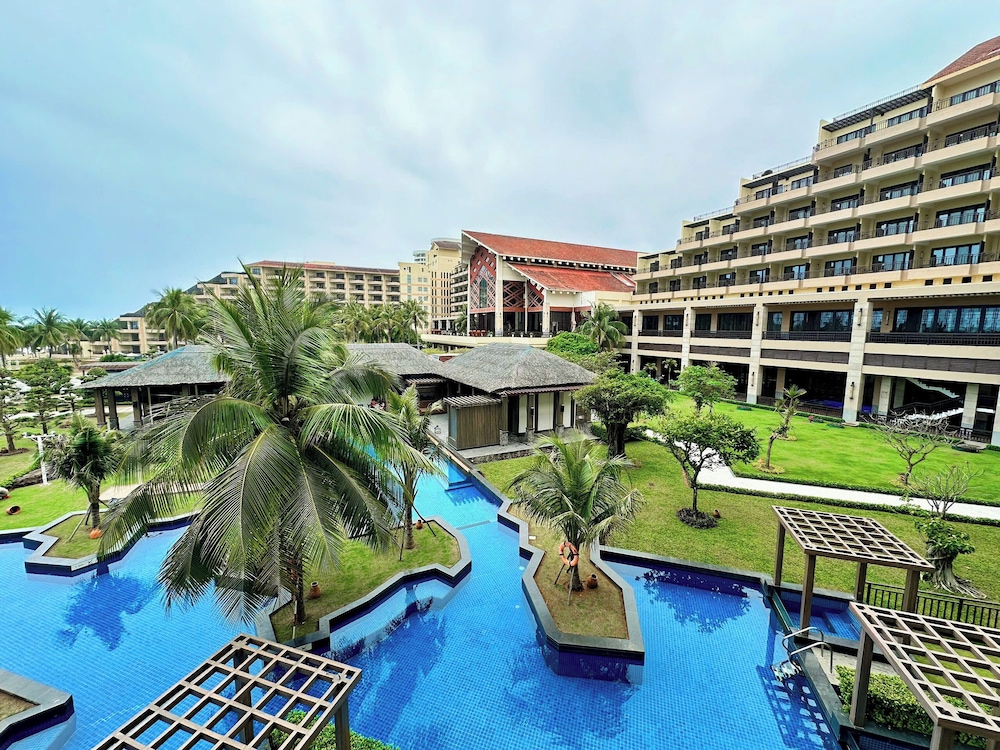 Review Crowne Plaza DANANG CITY CENTRE by IHG: Khách sạn 5 sao trung tâm Hải Châu