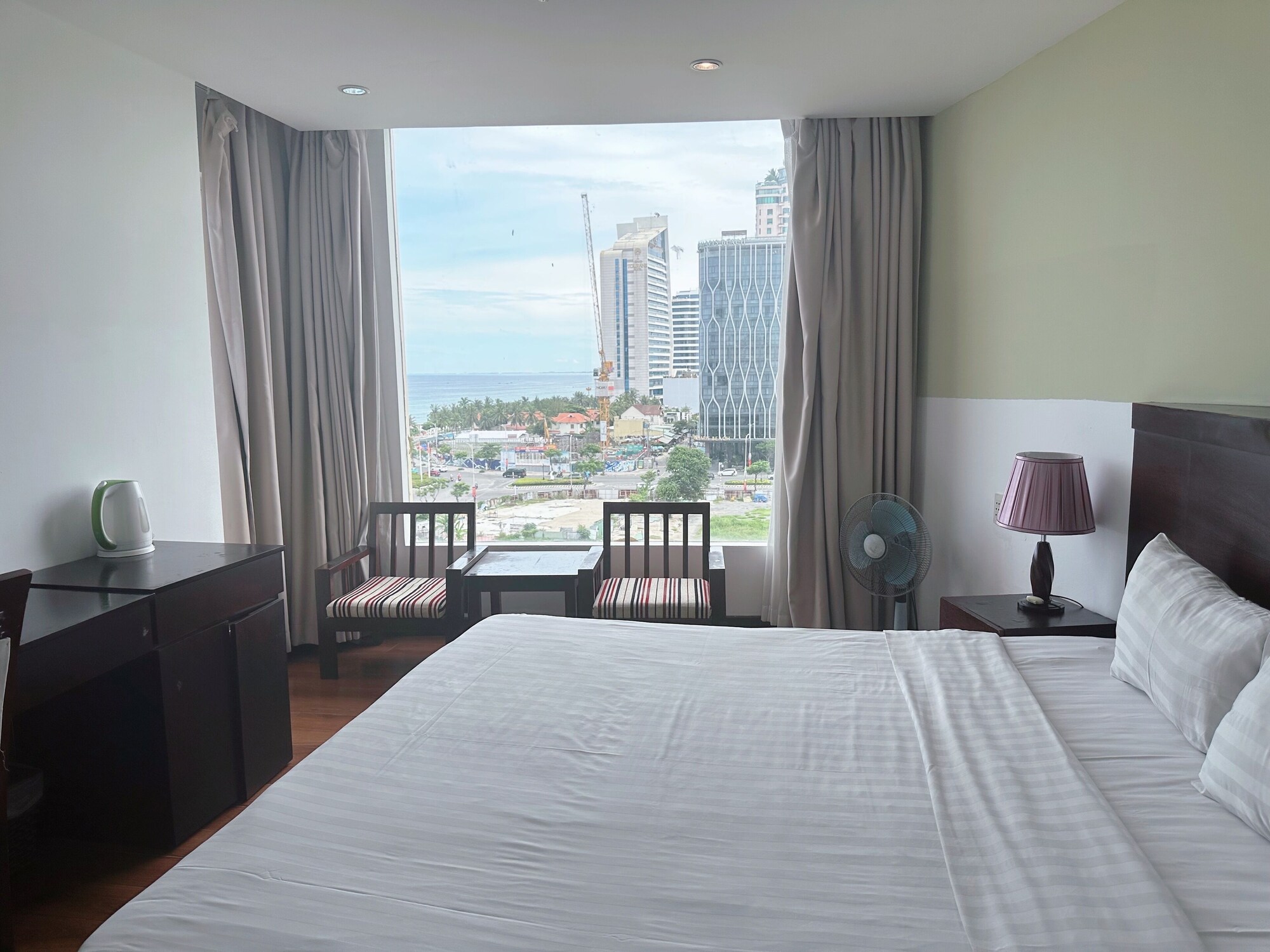 Review Dragon Sea Hotel Đà Nẵng: vị trí, tiện nghi, hạng phòng và giá tham khảo