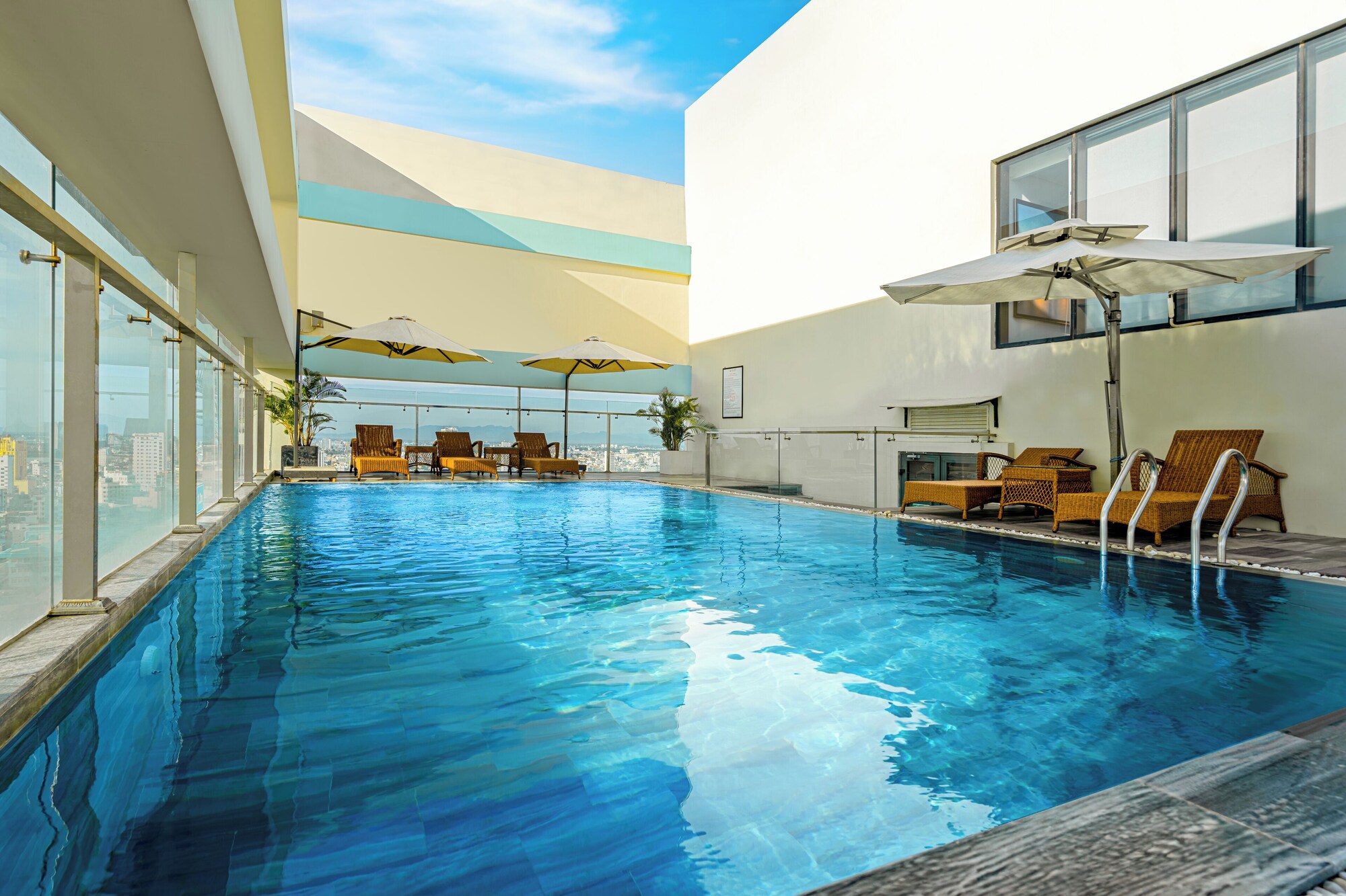 Review G8 Luxury Hotel And Spa Da Nang: khách sạn 4 sao trung tâm Hải Châu