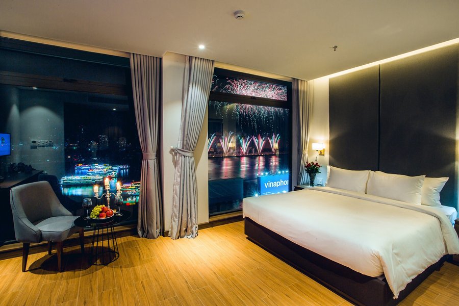 Review Glamour Hotel Da Nang: Khách sạn 3 sao bên sông Hàn có gì nổi bật?