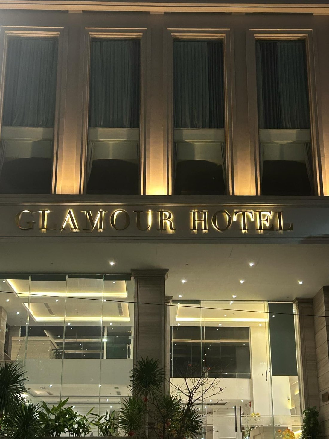 Review Glamour Hotel Da Nang: Khách sạn 3 sao bên sông Hàn có gì nổi bật?