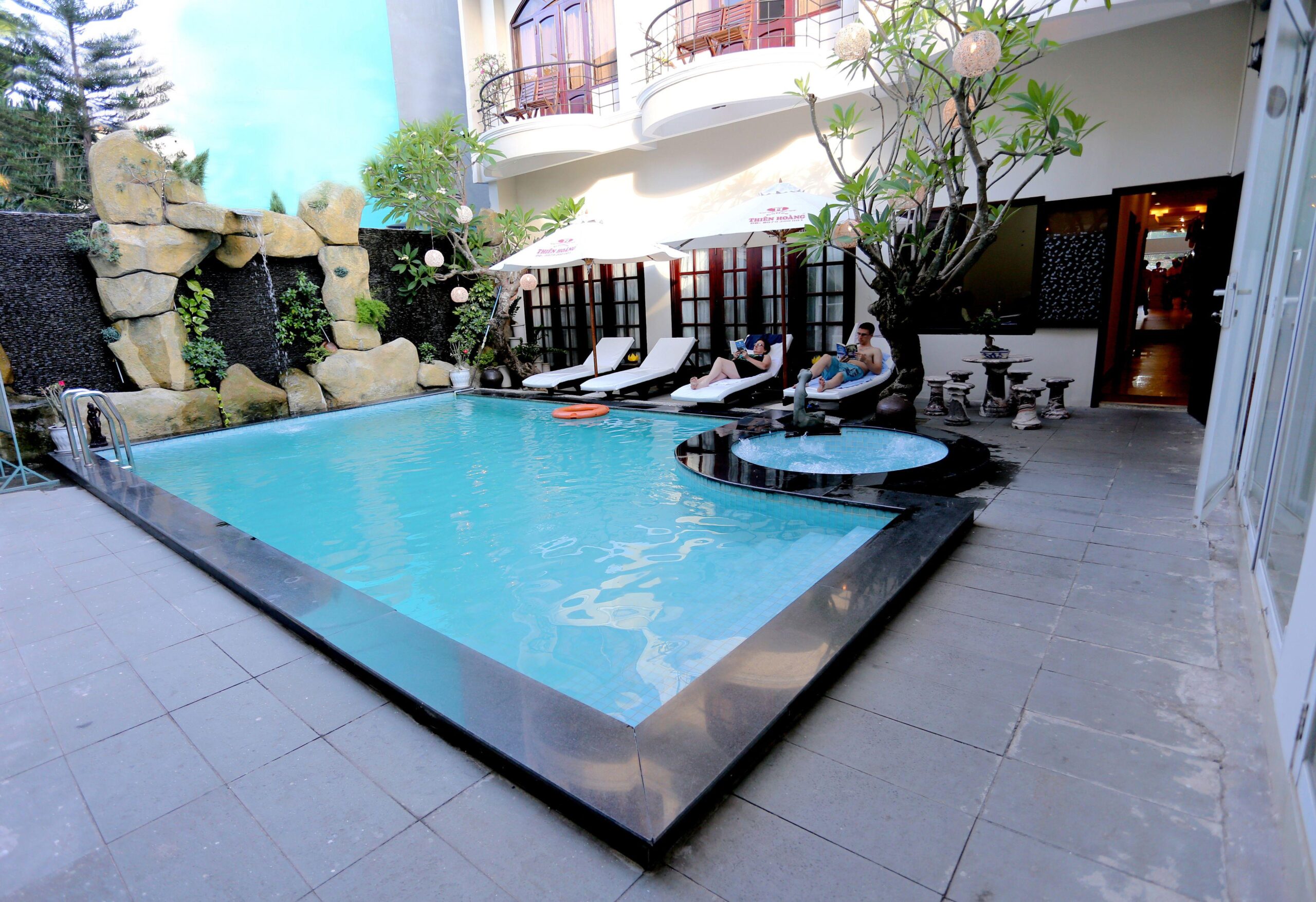 Review Gold Coast Danang: Khách sạn 3 sao gần biển Mỹ Khê có gì nổi bật?
