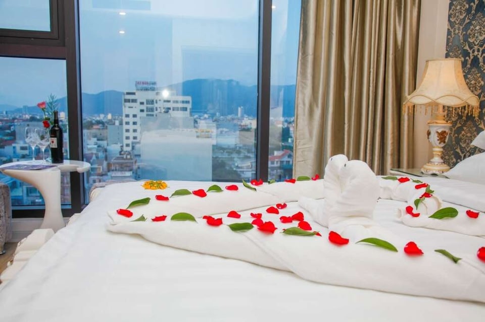 Review Golden Rose Hotel Danang: Vị trí, phòng nghỉ, tiện ích và giá tham khảo