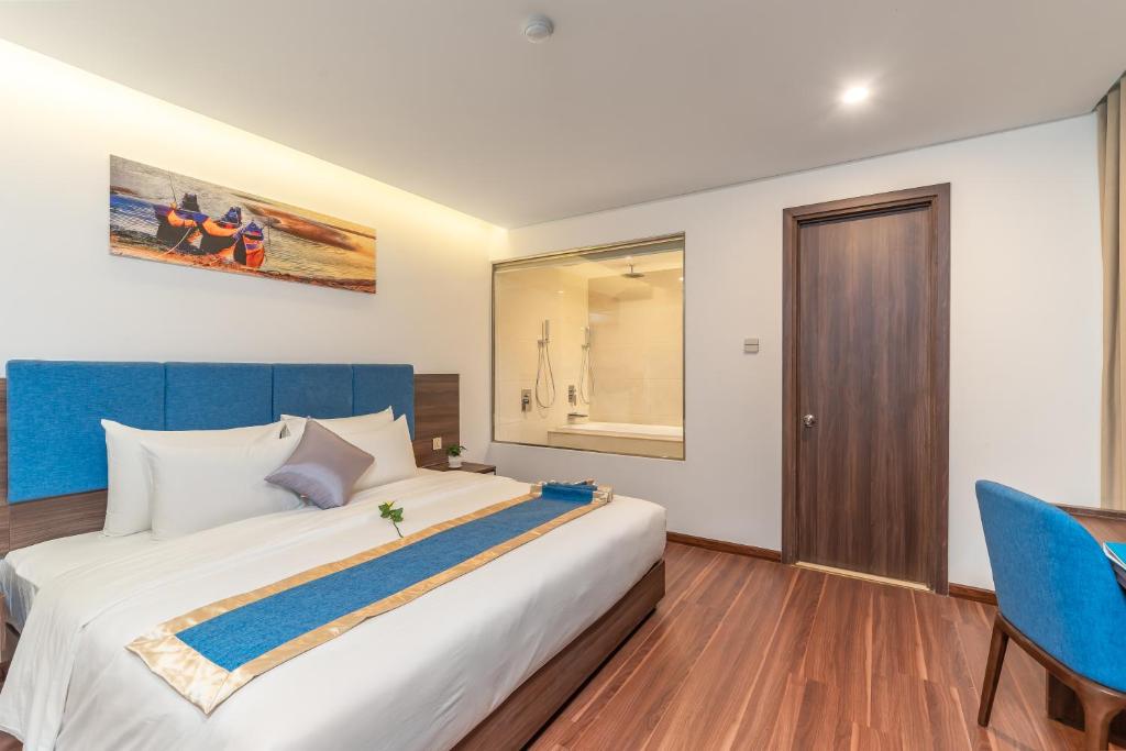 Review Grand Gold Hotel Đà Nẵng: phòng view biển, tiện nghi và giá tham khảo 2026