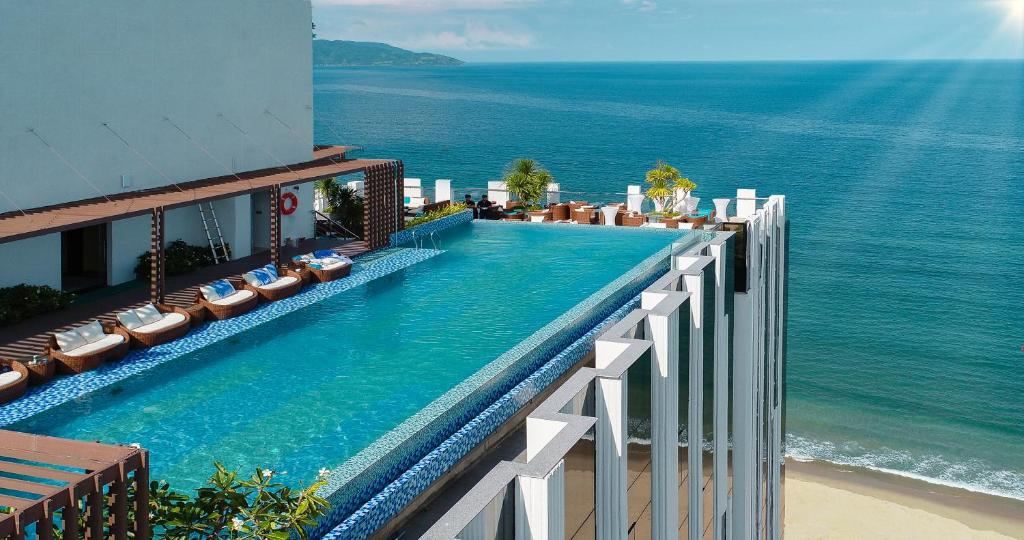 Review HAIAN Beach Hotel & Spa: Khách sạn 4 sao sát biển tại Đà Nẵng có gì nổi bật?