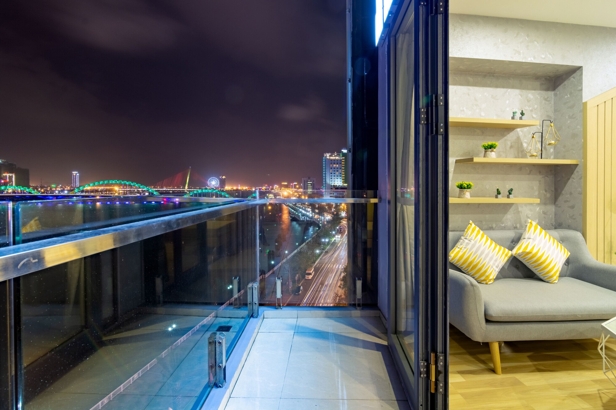 Review Happy Day Riverside Hotel & Spa Danang : Khách sạn 3 sao gần sông Hàn, chợ Hàn và trung tâm Đà Nẵng