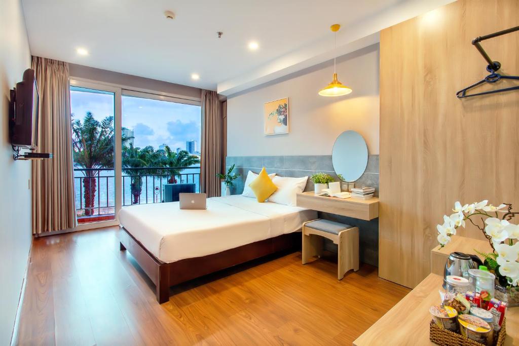 Review Happy Day Riverside Hotel & Spa Danang : Khách sạn 3 sao gần sông Hàn, chợ Hàn và trung tâm Đà Nẵng