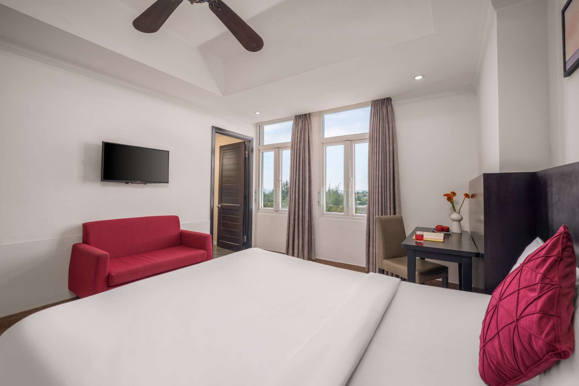 Review Harbor Sea View Hotel Danang: Khách sạn 3 sao tại Mỹ An với nhiều hạng phòng city view, sea view
